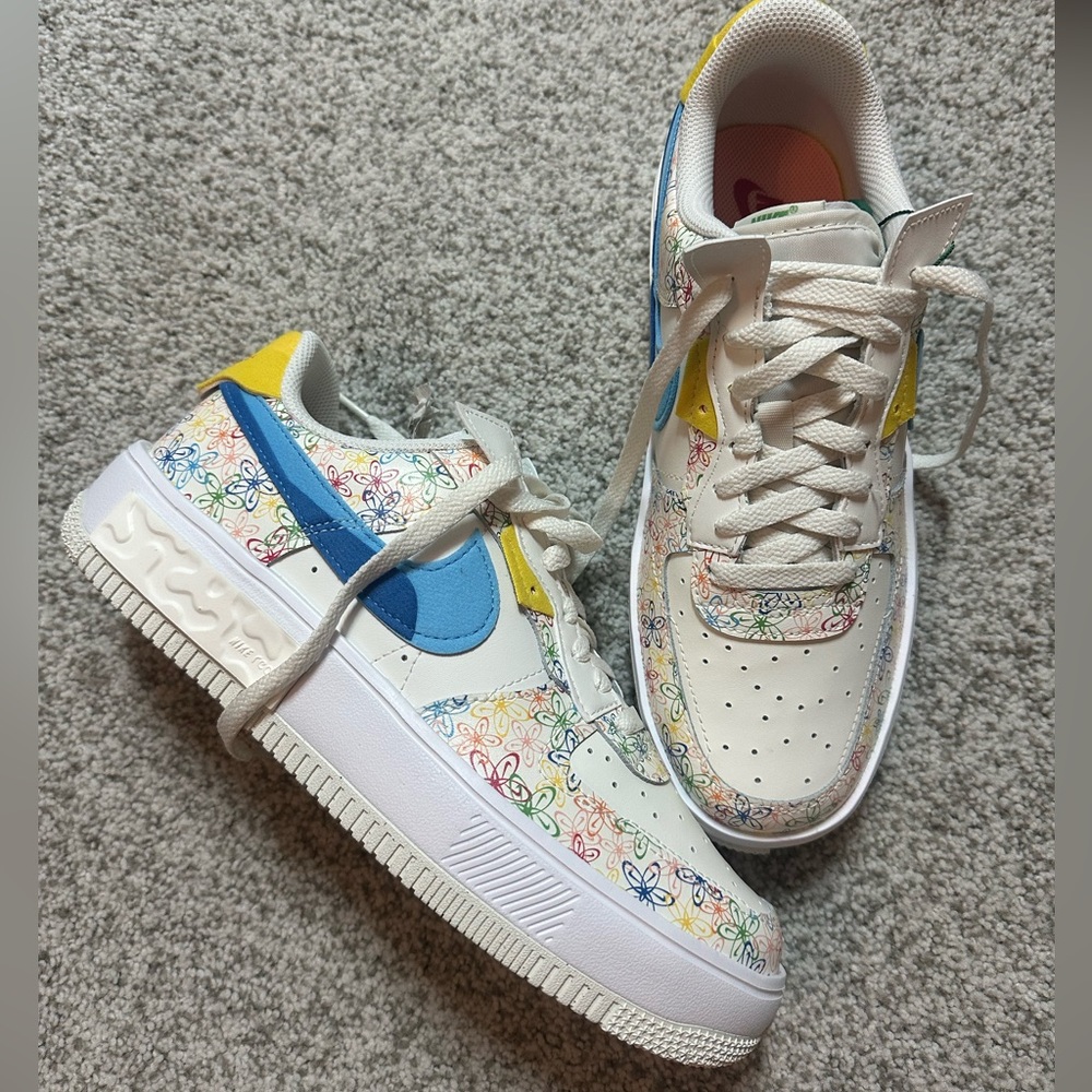 Woman’s Nike Air Force 1 Fontanka Floral